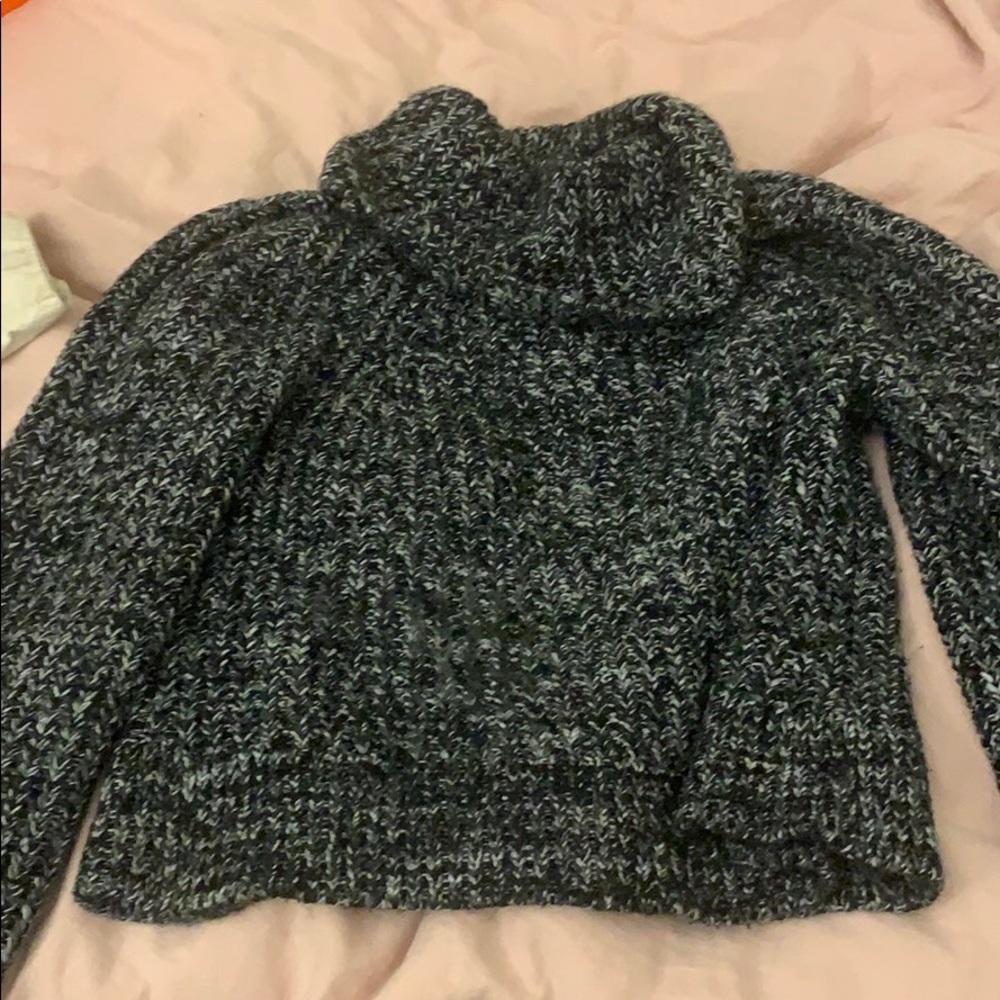 Kendall and Kylie knit sweater